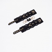 Черные кожаные наручники с узорами и золотистой фурнитурой - Crazy Handmade - купить с доставкой в Омске