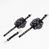 Черный фигурные оковы с золотистой фурнитурой - Crazy Handmade - купить с доставкой в Омске