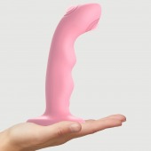 Розовая насадка-стимулятор Strap-On-Me Tapping Dildo Wave - Strap-on-me - купить с доставкой в Омске