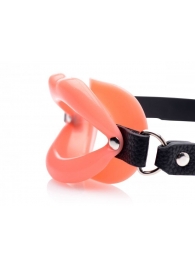 Кляп в форме губ Sissy Mouth Gag - XR Brands - купить с доставкой в Омске