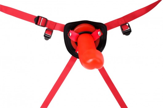Красный страпон Thumper Strap-on на ремешках - 18 см. - Chisa - купить с доставкой в Омске