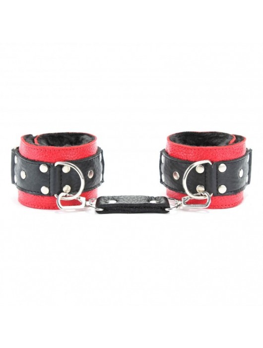 Красно-чёрные кожаные наручники с меховым подкладом - БДСМ Арсенал - купить с доставкой в Омске