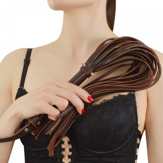 Коричневая кожаная плеть с шипами - 55 см. - Sitabella - купить с доставкой в Омске